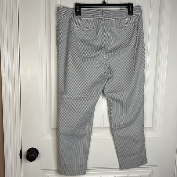 Talbots Women’s Capri Pants 12P Blue White Striped Signature Cotton Stretch - Picture 3 of 13